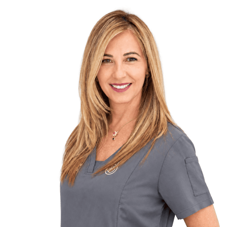 Dra. Elena Hernández, especialista en Ortodoncia e Invisalign en Dentisalud Boadilla del Monte